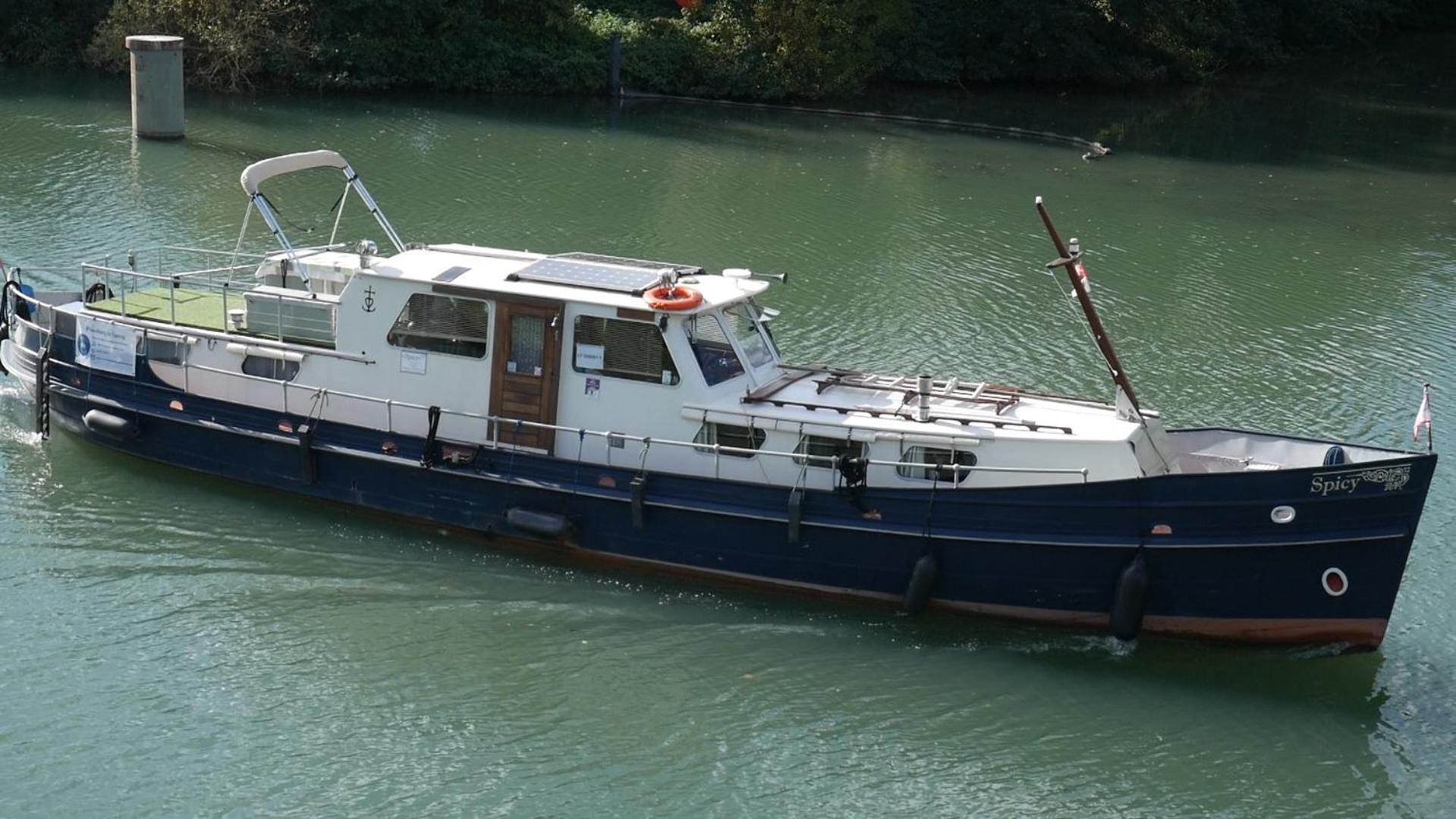 Spicy - Sejour Insolite Sur La Marne Meaux Exterior foto